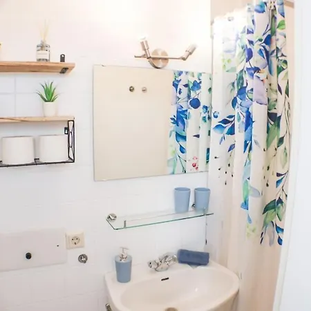 Lejlighed Le Petit- Niedliches Ferienapartment Mit Pool Schluchsee