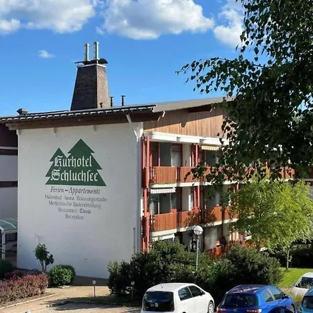 Le Petit- Niedliches Ferienapartment Mit Pool Lägenhet