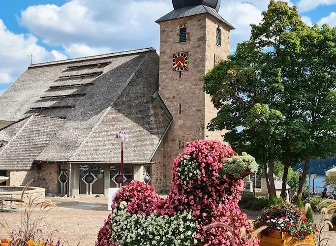 Le Petit- Niedliches Ferienapartment Mit Pool Appartement